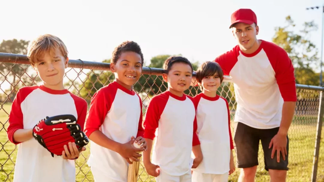 baseball team posing for photo